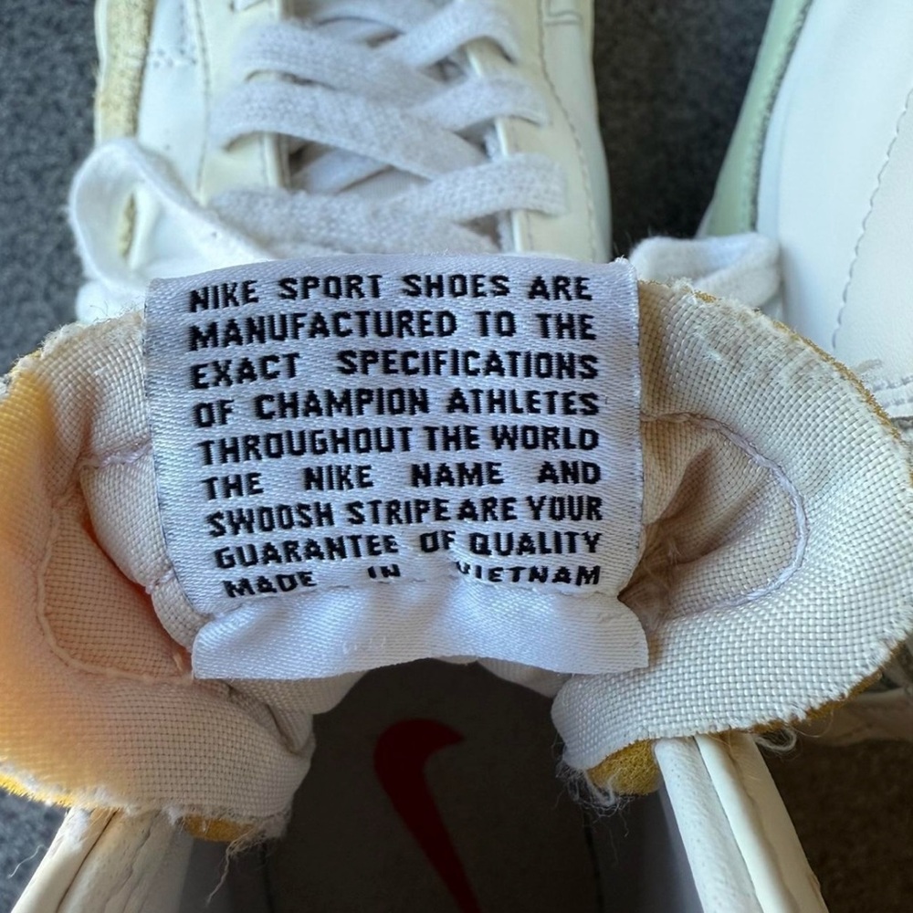 Nike Blazers - Size 9.5 Men’s/11.5 Women’s - Picture 7 of 8